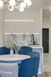 pexels-heyho-11701158