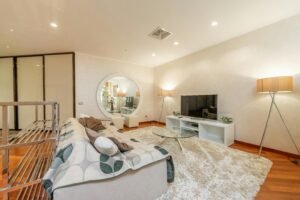 pexels-heyho-7147293